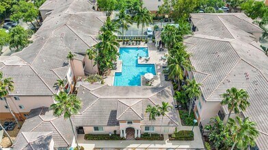 2039 SE 10th Ave in Fort Lauderdale, FL - Building Photo - Building Photo
