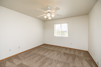 Boulder Ridge Apartments and Townhomes in Pleasant Hill, IA - Foto de edificio - Interior Photo