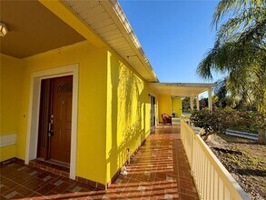 2436 Oak Mill Dr in Kissimmee, FL - Building Photo - Building Photo