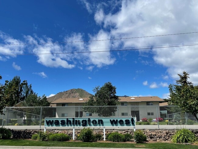 1313 Washington St in Wenatchee, WA - Building Photo - Building Photo