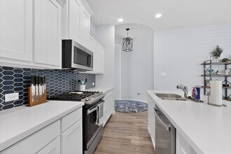 2319 Kirkstall Wy in Forney, TX - Foto de edificio - Building Photo