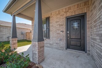 7134 Glennwick Grv Ln in Richmond, TX - Foto de edificio - Building Photo