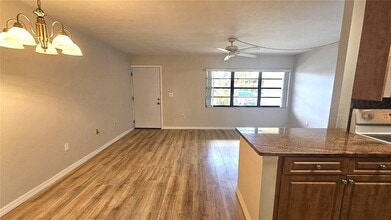 8 Quails Run Blvd in Englewood, FL - Building Photo - Building Photo