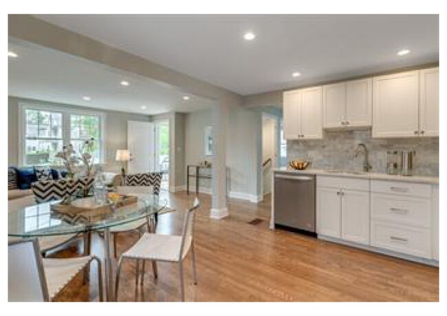 8 Hazelmere Rd in Boston, MA - Building Photo - Building Photo