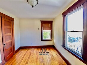44 Downing St in New Haven, CT - Building Photo - Building Photo