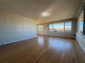 1321 Hookano St in Pearl City, HI - Building Photo - Building Photo