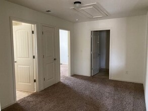 867 Pine Ln in Lawrenceville, GA - Building Photo - Building Photo