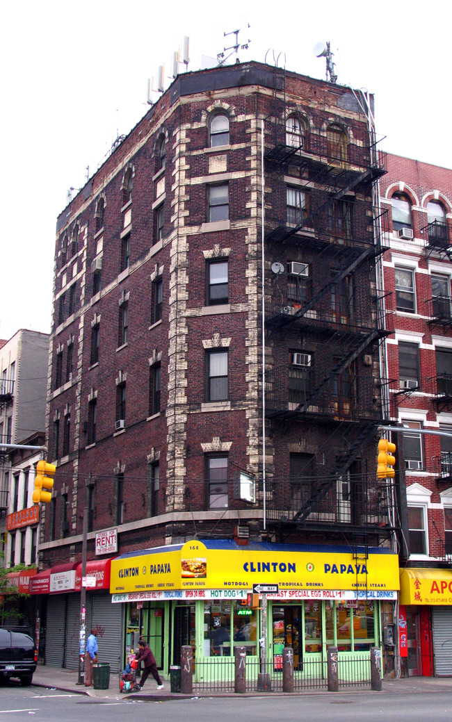 166 Delancey St in New York, NY - Building Photo - Building Photo