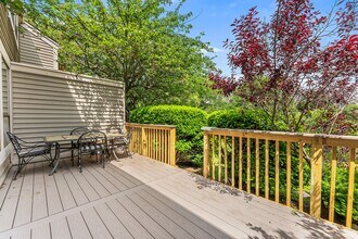 3 Clemens Ct in Rocky Hill, CT - Building Photo - Building Photo