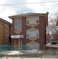241 Melrose St in Toronto, ON - Building Photo