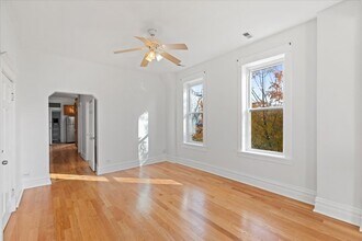 3268 W Fullerton Ave in Chicago, IL - Building Photo - Building Photo