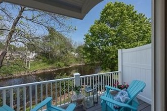 Porches at Exeter in Exeter, NH - Foto de edificio - Building Photo