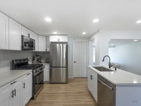 20901 Catalpa St in Deerfield, IL - Building Photo - Building Photo