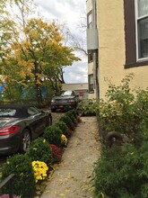 26 Coligni Ave in New Rochelle, NY - Building Photo - Building Photo