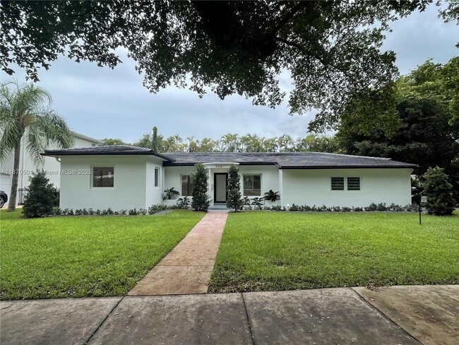 property at 936 S Alhambra Cir