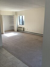 84 Cambridge Rd, Unit #402 in Woburn, MA - Building Photo - Building Photo