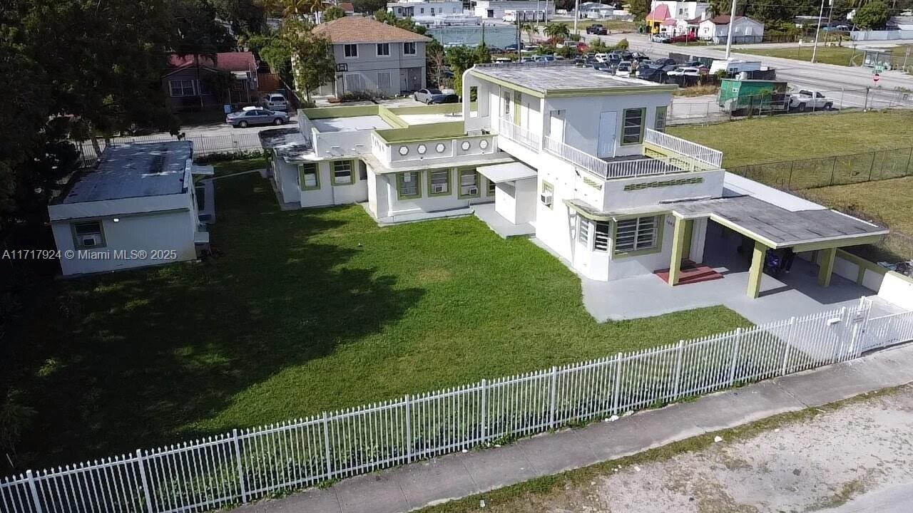 7802 NW 8th Ave in Miami, FL - Building Photo