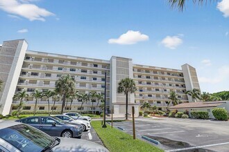 10310 S Ocean Dr, Unit 610 in Jensen Beach, FL - Building Photo - Building Photo