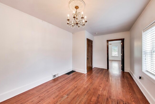 1424 Lake St, Unit 2 in Evanston, IL - Foto de edificio - Building Photo