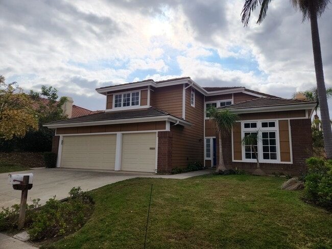 property at 4439 Heritage Glen Ln