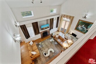 119 S Kilkea Dr in Los Angeles, CA - Building Photo - Building Photo