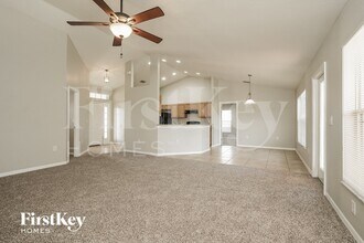 521 NW 14th Terrace in Cape Coral, FL - Building Photo - Building Photo