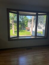 21 Pleasant St, Unit 1 Bedroom in Merrimac, MA - Building Photo - Building Photo