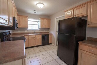 1921 Field St in Columbia, MO - Building Photo - Building Photo