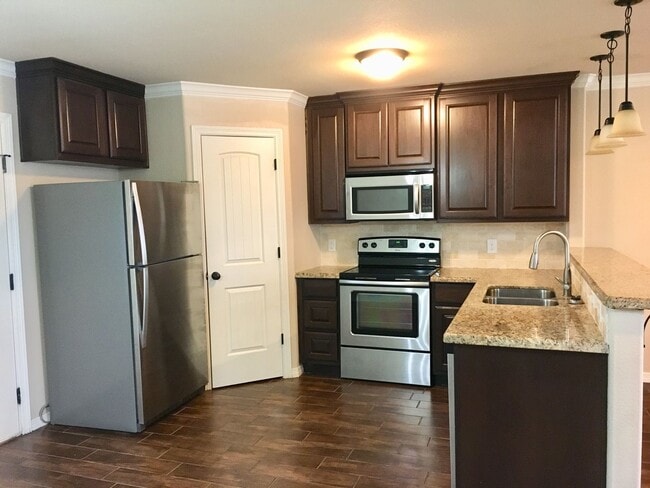 817 Dominik Dr in College Station, TX - Building Photo - Building Photo