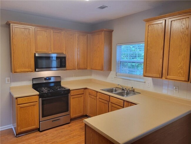 310 Hulan Way in Lawrenceville, GA - Building Photo - Building Photo