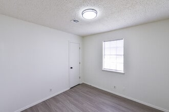 512 Carson Rd in Roland, OK - Building Photo - Building Photo