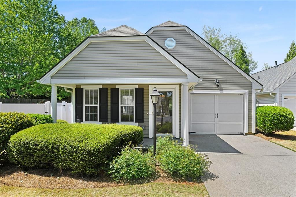 1965 Cottage Grove Way in Cumming, GA - Building Photo