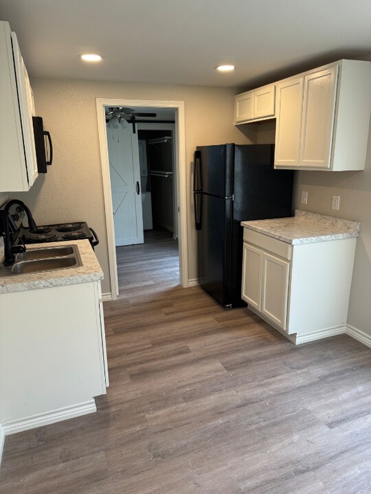 1102 Fresno St in San Antonio, TX - Building Photo