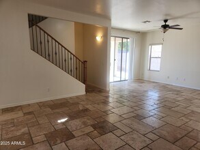 7811 S 15th St in Phoenix, AZ - Building Photo - Building Photo