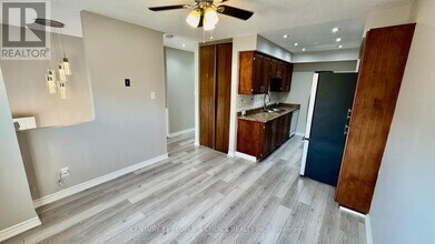 16 Franklin Ct in Brampton, ON - Building Photo - Building Photo