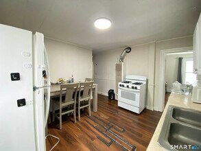 70 Woodbine St in Torrington, CT - Building Photo - Building Photo