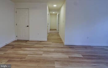 28 Sequoia Dr in Berlin, NJ - Building Photo - Building Photo