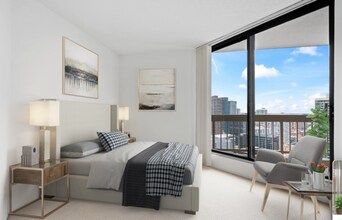 710 N Dearborn St in Chicago, IL - Building Photo - Building Photo