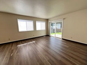 1300 N Brooklane St in Ellensburg, WA - Building Photo - Building Photo