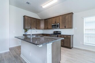 911 Acorn Trail Pl in Tomball, TX - Building Photo - Building Photo