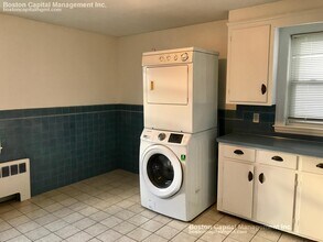 181 Winthrop Shore Dr, Unit #2 in Winthrop, MA - Building Photo - Building Photo