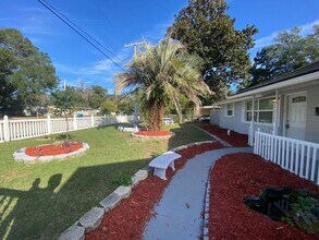 2818 Palmdale St in Jacksonville, FL - Building Photo - Building Photo