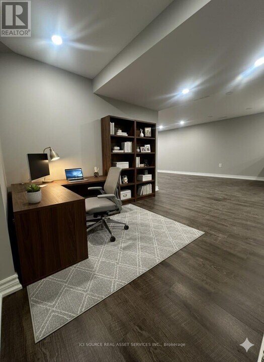 44 Patterson Ave in Brantford, ON - Building Photo