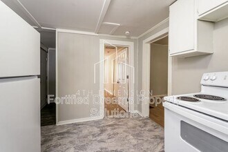 2015 Row St in Winston-Salem, NC - Building Photo - Building Photo
