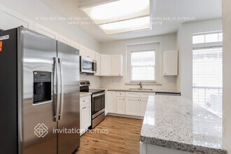 3623 Appalachian Trail, Unit 1-4012 in Houston, TX - Foto de edificio - Building Photo