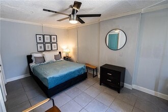 235 Walnut St NW in Atlanta, GA - Foto de edificio - Building Photo