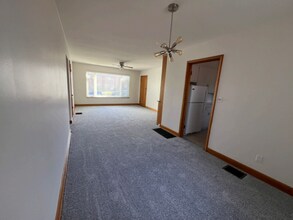 2010 Harwitch Rd in Columbus, OH - Building Photo - Building Photo