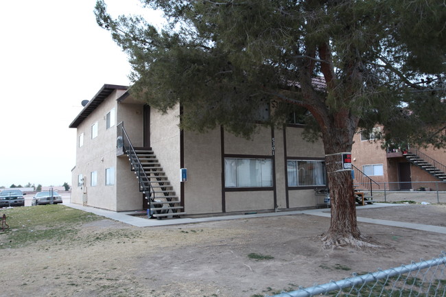 Charleston Heights in Las Vegas, NV - Building Photo - Building Photo