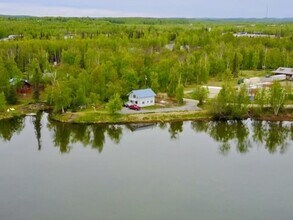 1013 S Ridgecrest Rd in Wasilla, AK - Building Photo - Building Photo