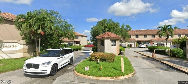 property at 2521 W 64th Pl